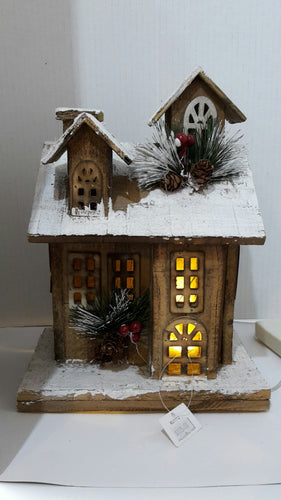 Snowy Wooden House (Lightup)
